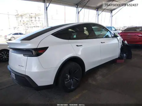 7SAYGDEE5TF652437 — 2026 Tesla Model Y, photo 4 from IAAI, Right front