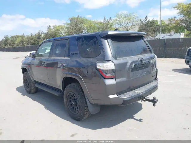 JTELU5JR4M5861648 — 2021 Toyota 4RUNNER Trd Pro, zdjęcie 3 z IAAI 28.09.2026, Przód