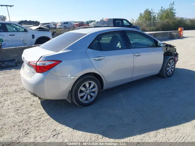 2T1BURHEXFC336237 — 2015 Toyota Corolla LE, zdjęcie 4 z IAAI 29.09.2026, Przód