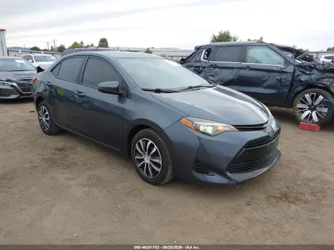 2018 Toyota COROLLA LE VIN 2T1BURHE4JC033088 фото 1