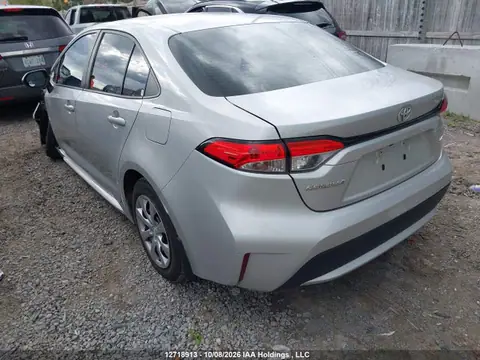 5YFBPMBE6MP239357 — 2021 Toyota Corolla LE, photo 3 from IAAI 21.10.2026, Front end