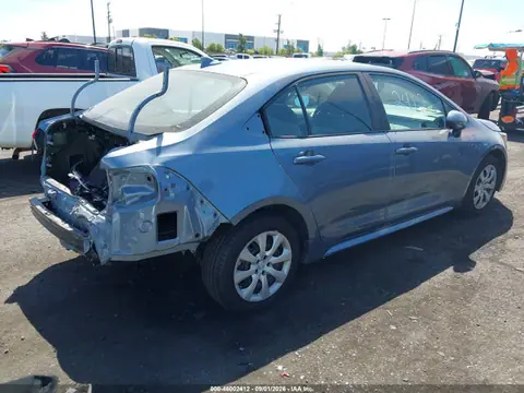 2021 Toyota COROLLA LE VIN 5YFEPMAEXMP212175 фото 4