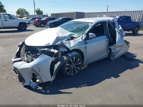 2T1BURHE4JC032703 — 2018 Toyota Corolla SE, foto 2 de IAAI 28.10.2026, Parte trasera