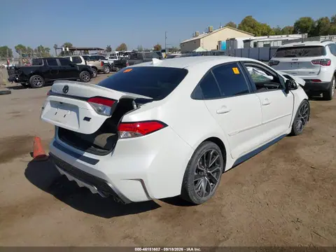2020 Toyota COROLLA SE VIN 5YFS4RCE2LP029535 фото 4