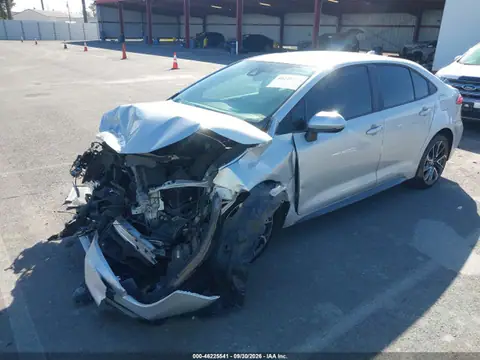 5YFS4RCE4LP057644 — 2020 Toyota Corolla SE, zdjęcie 2 z IAAI 20.10.2026, Przód