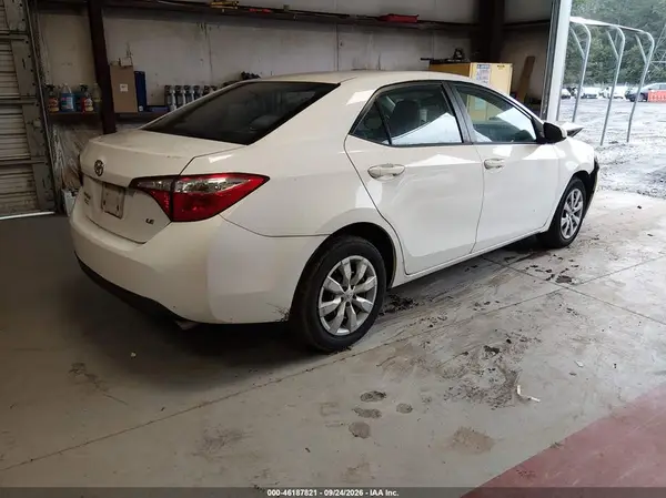 2T1BURHE0GC619604 — 2016 Toyota Corolla, zdjęcie 4 z IAAI 11.10.2026, Przód