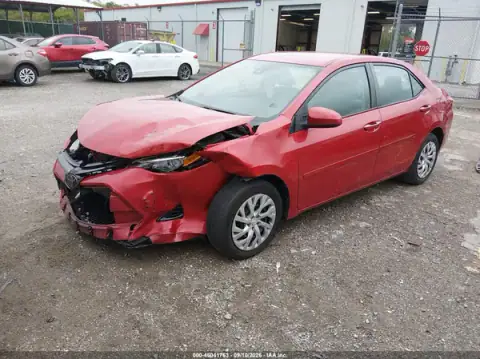 2T1BURHE8HC854625 — 2017 Toyota Corolla, фото 2 з IAAI 20.10.2026, Передня частина