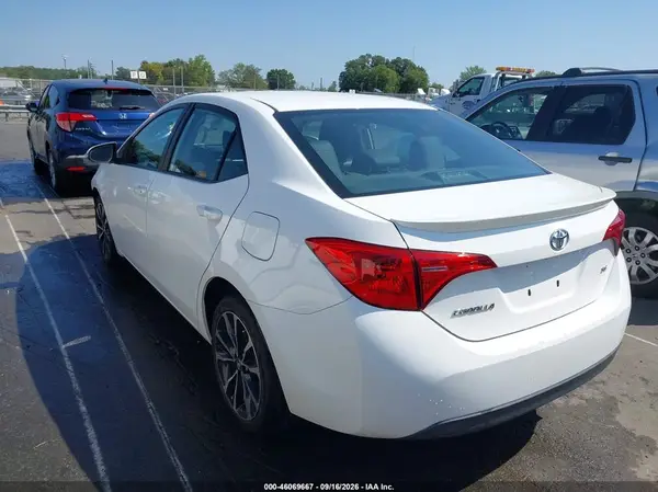2T1BURHE4HC772147 — 2017 Toyota Corolla, фото 3 с аукциона IAAI 12.10.2026, Передняя часть