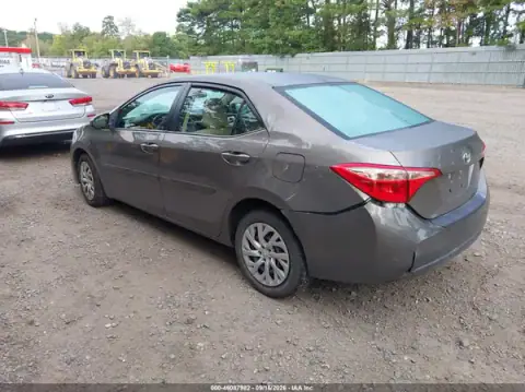 2T1BURHE4HC953264 — 2017 Toyota Corolla, photo 3 from IAAI 21.10.2026, Rear end