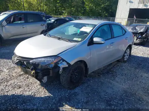 2T1BURHE0HC875338 — 2017 Toyota Corolla, фото 2 з IAAI, Передня частина