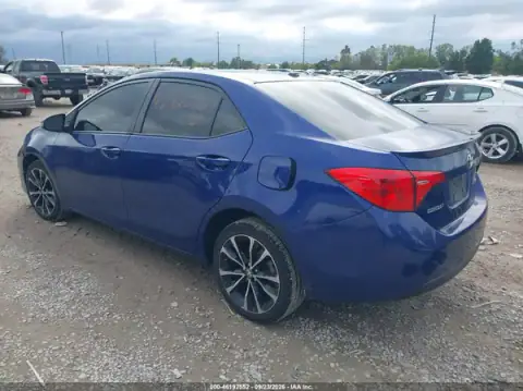 2T1BURHE7HC897501 — 2017 Toyota Corolla, ფოტო 3, IAAI, წინა მარჯვენა ნაწილი