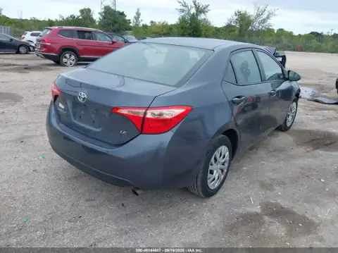 2T1BURHEXJC039140 — 2018 Toyota Corolla, zdjęcie 4 z IAAI 29.09.2026, Przód