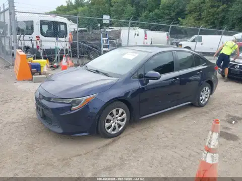 JTDEPRAEXLJ026040 — 2020 Toyota Corolla, foto 2 de IAAI, Lado derecho