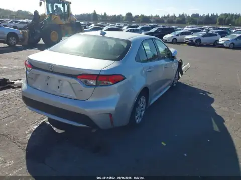 JTDEPMAE0MJ181085 — 2021 Toyota Corolla, photo 4 from IAAI, Front end