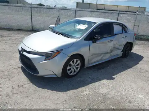 5YFEPMAE7MP190068 — 2021 Toyota Corolla, zdjęcie 2 z IAAI, Lewy tył