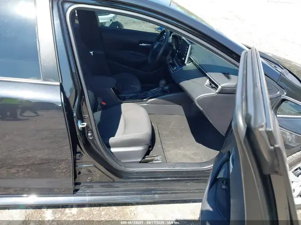 5YFEPMAE9MP211440 — 2021 Toyota Corolla, фото 4 с аукциона IAAI 10.10.2026, Левый бок