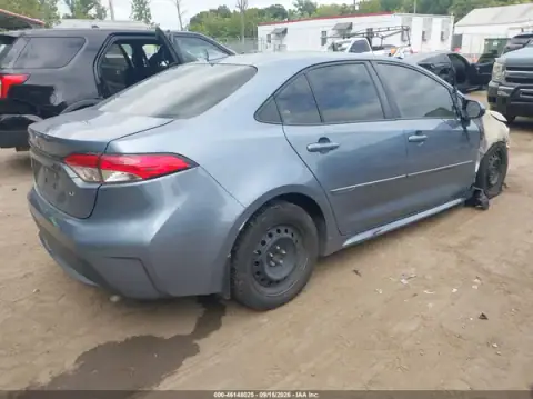 JTDEPMAEXMJ166321 — 2021 Toyota Corolla, foto 4 de IAAI, Incendio del motor