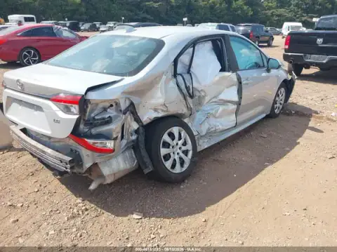 5YFEPMAE4MP184633 — 2021 Toyota Corolla, photo 4 from IAAI, Front and rear