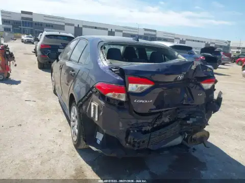 JTDEPMAE2MJ187079 — 2021 Toyota Corolla, foto 3 de IAAI, Daños en todo el vehículo