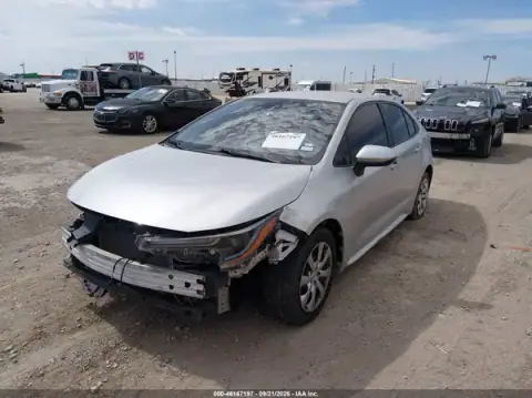 5YFEPMAE1MP180670 — 2021 Toyota Corolla, photo 2 from IAAI, Front end