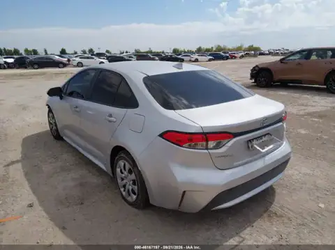5YFEPMAE1MP180670 — 2021 Toyota Corolla, photo 3 from IAAI, Front end