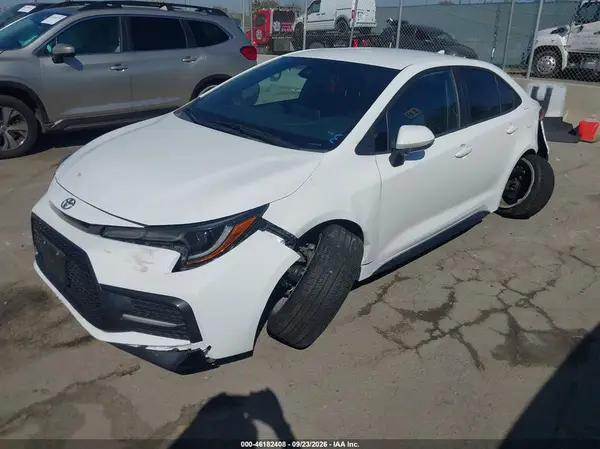 5YFS4MCE8MP077528 — 2021 Toyota Corolla, photo 2 from IAAI, Left and right sides