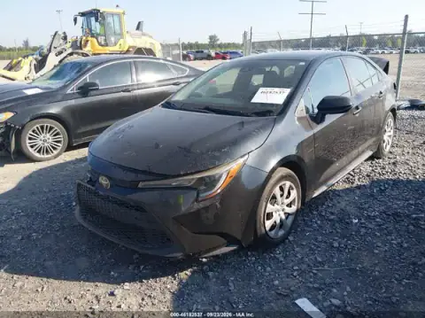 5YFEPMAE6MP167977 — 2021 Toyota Corolla, zdjęcie 2 z IAAI, Tył