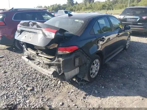 5YFEPMAE6MP167977 — 2021 Toyota Corolla, zdjęcie 4 z IAAI, Tył