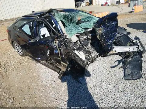 5YFEPMAEXMP184815 — 2021 Toyota Corolla, Daños en todo el vehículo (All Over), fotos antes de reparar
