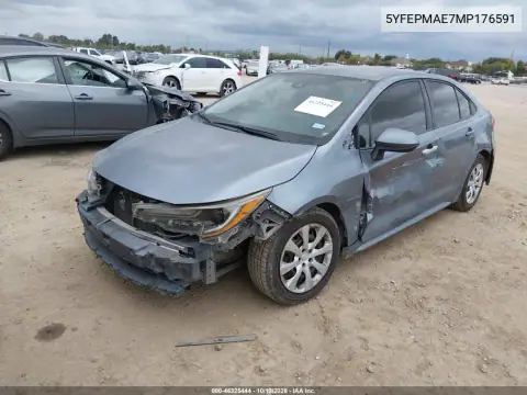 5YFEPMAE7MP176591 — 2021 Toyota Corolla, zdjęcie 3 z IAAI, Przód