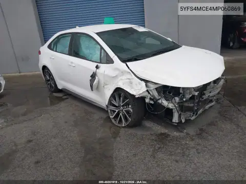 5YFS4MCE4MP060869 — 2021 Toyota Corolla, Lados izquierdo y derecho, fotos antes de reparar