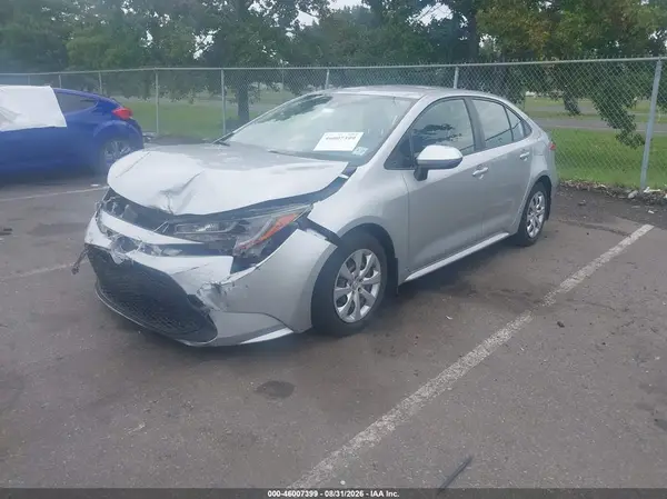 JTDEPMAE8NJ217221 — 2022 Toyota Corolla, photo 2 from IAAI 13.10.2026, Right front
