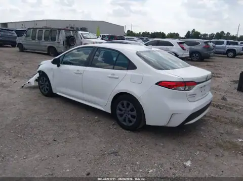 5YFEPMAEXNP279084 — 2022 Toyota Corolla, фото 3 з IAAI, Передня частина