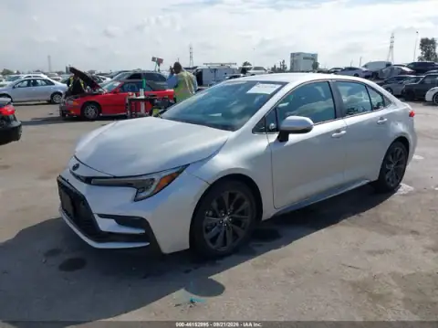 5YFS4MCEXTP262744 — 2026 Toyota Corolla, ფოტო 2, IAAI, წინა მარჯვენა ნაწილი
