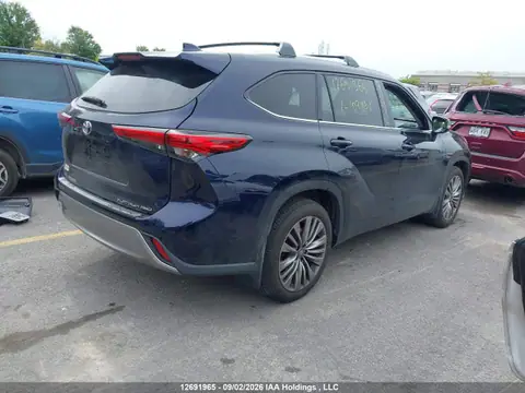 5TDFZRBH1MS107858 — 2021 Toyota Highlander Limited, ფოტო 4, IAAI 28.10.2026, ვანდალიზმი