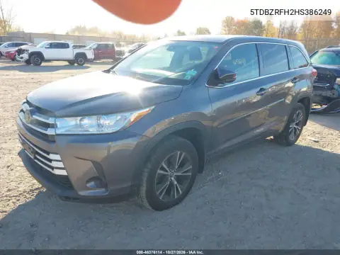 5TDBZRFH2HS386249 — 2017 Toyota Highlander, фото 2 с аукциона IAAI, правый бок