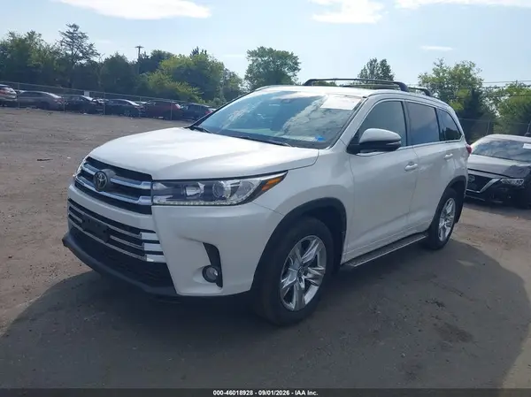 5TDDZRFH7JS894604 — 2018 Toyota Highlander, фото 2 с аукциона IAAI 13.10.2026, Правый бок