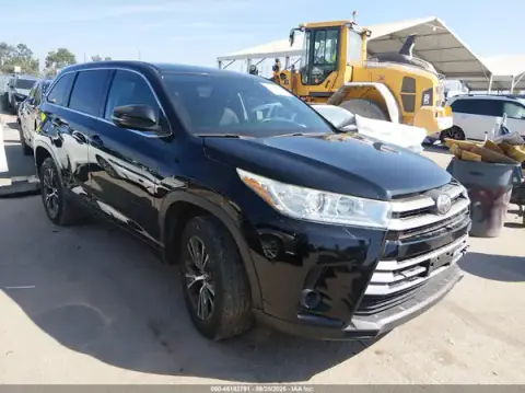 5TDZARFH1JS034243 — 2018 Toyota Highlander, მარცხენა მხარე (Left Side), ფოტოები შეკეთებამდე