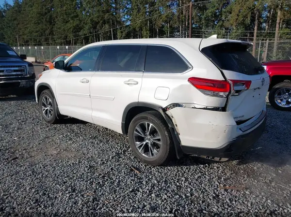 2018 TOYOTA HIGHLANDER VIN 5TDBZRFH7JS891757 фото 3