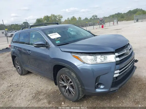 5TDBZRFH5JS876514 — 2018 Toyota Highlander, Подвеска (Suspension), фото до ремонта