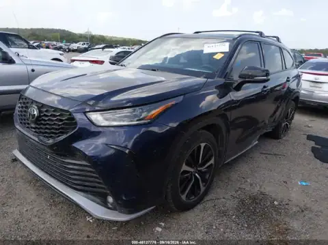 5TDLZRAH5MS080295 — 2021 Toyota Highlander, ფოტო 2, IAAI, მარცხენა და მარჯვენა მხარე