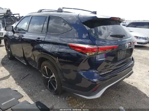5TDLZRAH5MS080295 — 2021 Toyota Highlander, ფოტო 3, IAAI, მარცხენა და მარჯვენა მხარე