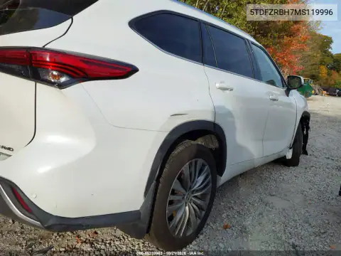 5TDFZRBH7MS119996 — 2021 Toyota Highlander, ПЕРЕДНЯЯ ЧАСТЬ, фото до ремонта