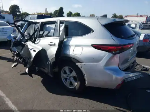5TDKDRAH1PS502044 — 2023 Toyota Highlander, фото 3 с аукциона IAAI, ПОВРЕЖДЕНИЯ СО ВСЕХ СТОРОН