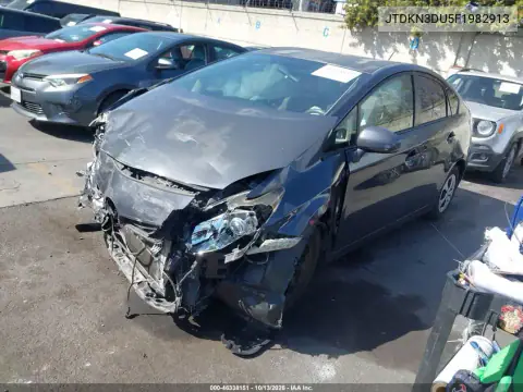 JTDKN3DU5F1982913 — 2015 Toyota Prius, foto 2 de IAAI, Parte delantera