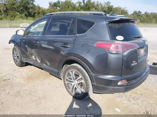 JTMZFREV0GD091742 — 2016 Toyota RAV4, фото 3 с аукциона IAAI, Передняя часть