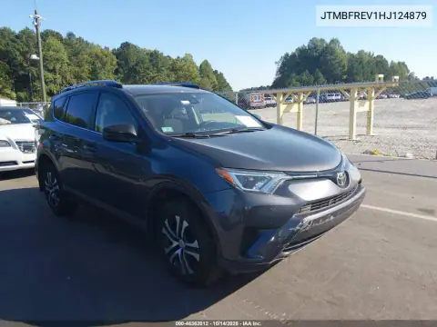 JTMBFREV1HJ124879 — 2017 Toyota RAV4, უკანა ნაწილი, ფოტოები შეკეთებამდე