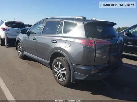 JTMBFREV1HJ124879 — 2017 Toyota RAV4, zdjęcie 4 z IAAI, Tył