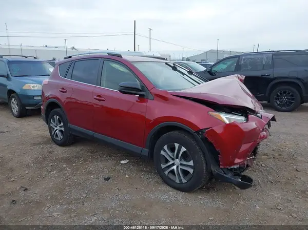 JTMBFREV2JD236336 — 2018 Toyota RAV4, Передняя часть (Front End), фото до ремонта