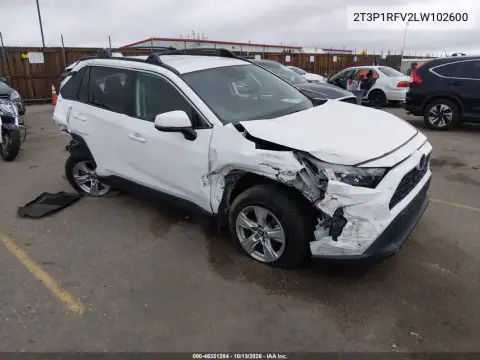 2T3P1RFV2LW102600 — 2020 Toyota RAV4, фото 2 с аукциона IAAI, Передняя и задняя части